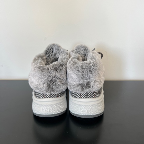 Skechers Women's Bobs Skipper Wave-Cozy Queen Fashion Boot Size 8 - Picture 2 of 6